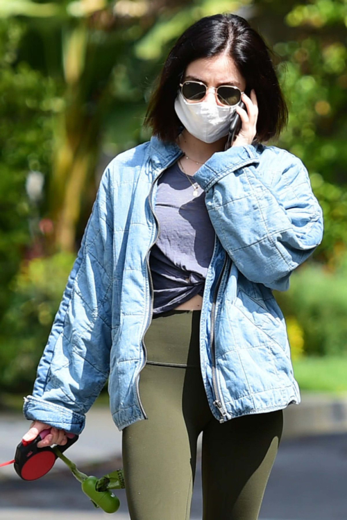 Lucy Hale follows mask during walks her dog Elvis in Los Angeles 2020/04/13