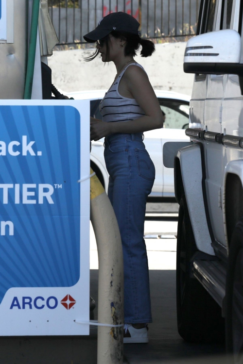 Lucy Hale in lining tank top at the Gas Station in Beverly Hills 2020/04/14 12