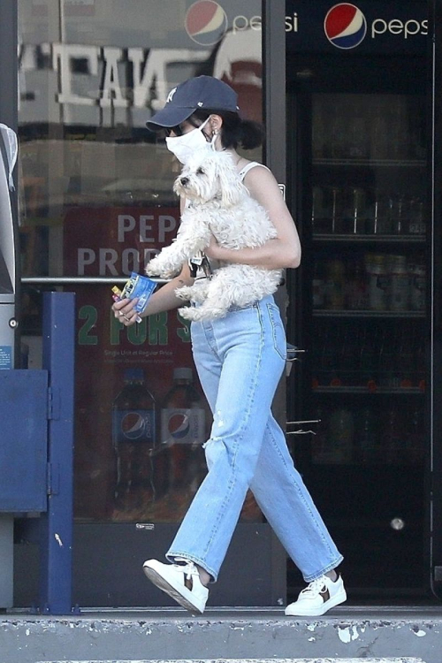 Lucy Hale in lining tank top at the Gas Station in Beverly Hills 2020/04/14 1