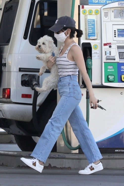 Lucy Hale in lining tank top at the Gas Station in Beverly Hills 2020/04/14 8