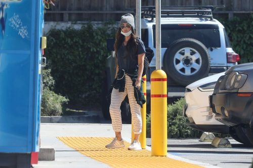 Megan Fox arrives local CVS Pharmacy in Woodland Hills 2020/04/15 3