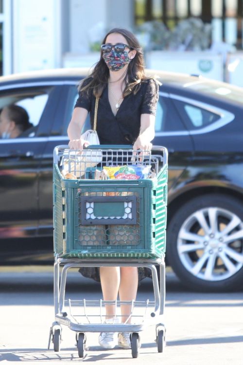 Ana de Armas and Ben Affleck Out Shopping in Los Angeles 2020/06/09 1