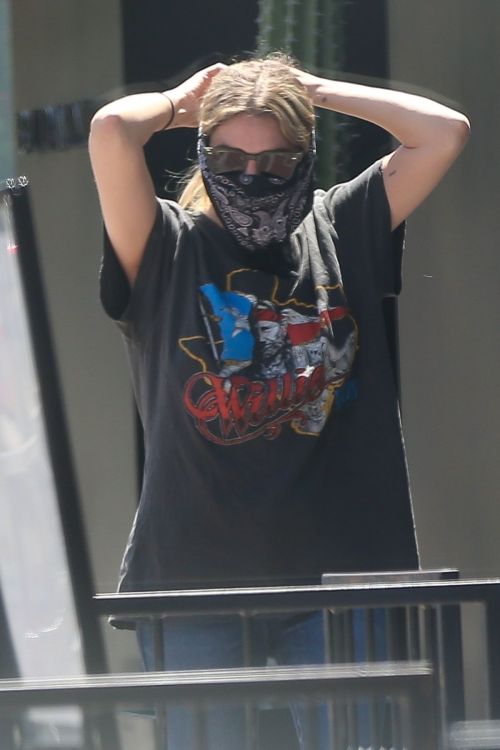 Ashley Benson Wearing Banda Mask Out in West Hollywood 2020/06/13 6