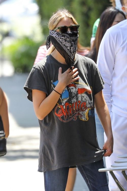 Ashley Benson Wearing Banda Mask Out in West Hollywood 2020/06/13 11