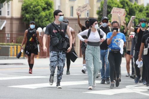 Halsey and Yungblud at Black Lives Matter Protest in Los Angeles 2020/06/02 1
