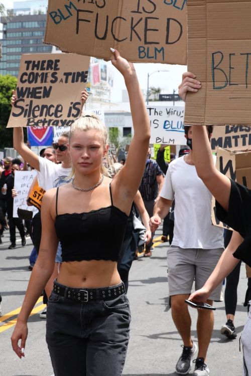 Josie Canseco at Black Lives Matter Protest in Los Angeles 2020/06/02 3