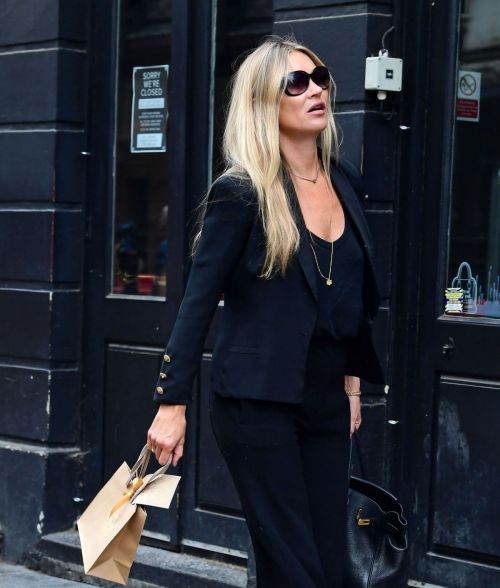 Kate Moss Out and About in London 2020/06/19 10