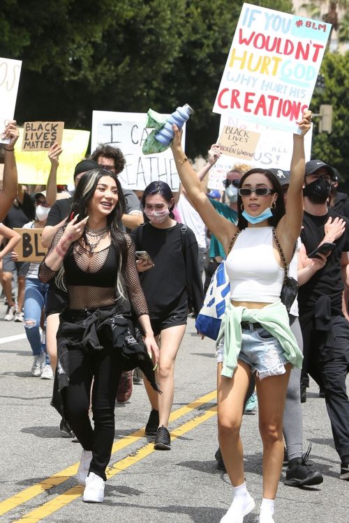 Nikita Dragun at Black Lives Matter Protest in Los Angeles 2020/06/02