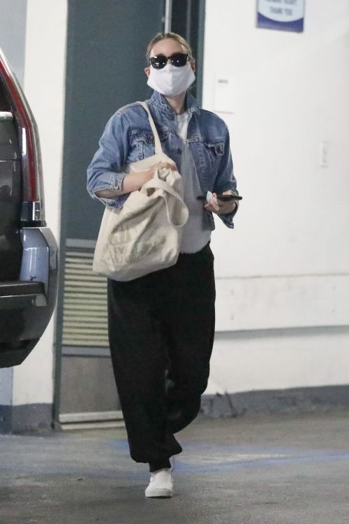 Rooney Mara Visits Her Doctor in Beverly Hills 2020/06/12 1