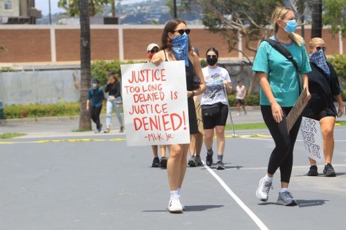 Sarah Sutherland at a Black Lives Matter Protest in West Hollywood 2020/06/06 2