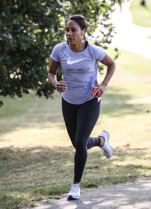 Alex Scott Workout at a Park in London 2020/09/18 3