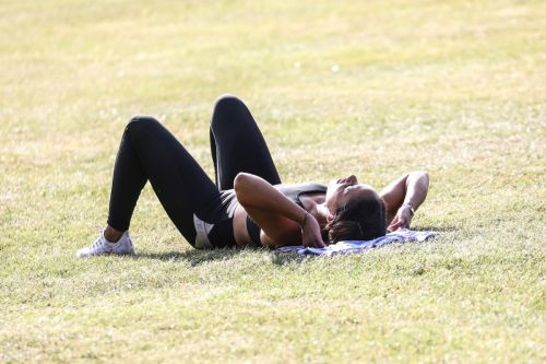 Alex Scott Workout at a Park in London 2020/09/18 5