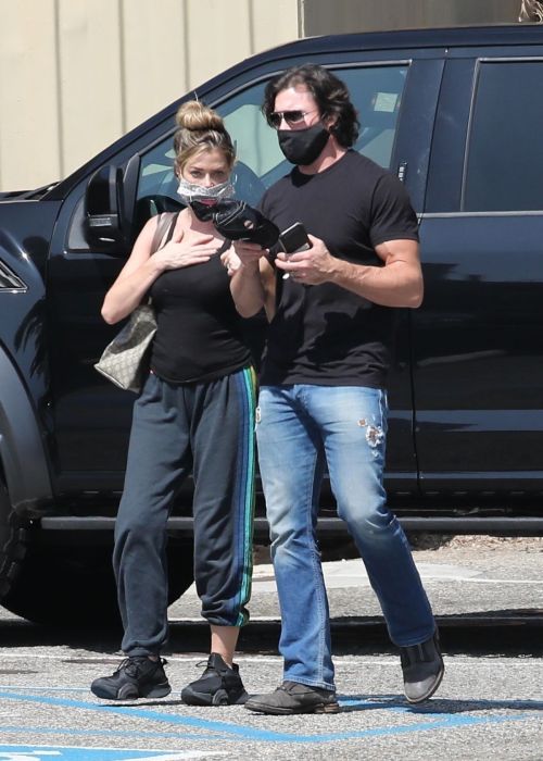 Denise Richards and Aaron Phypers Out in Malibu 2020/09/23 7