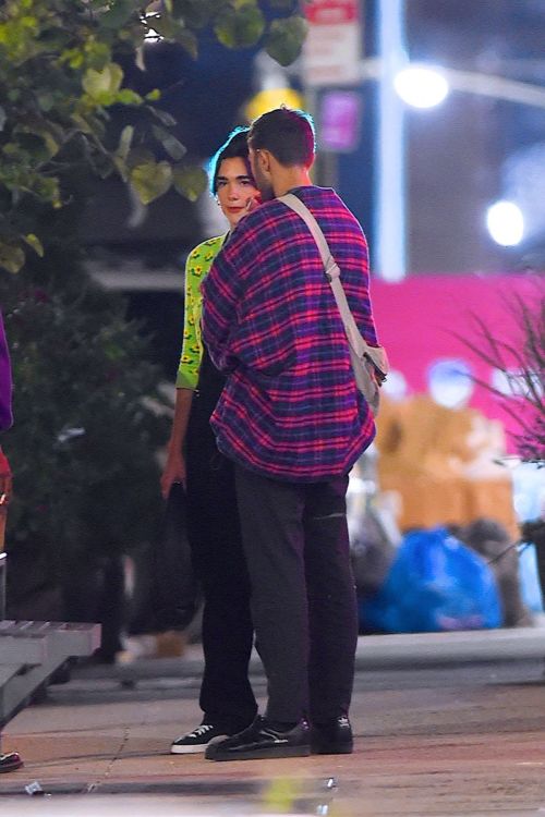 Dua Lipa and Anwar Hadid Out for Dinner in New York 2020/09/21 8