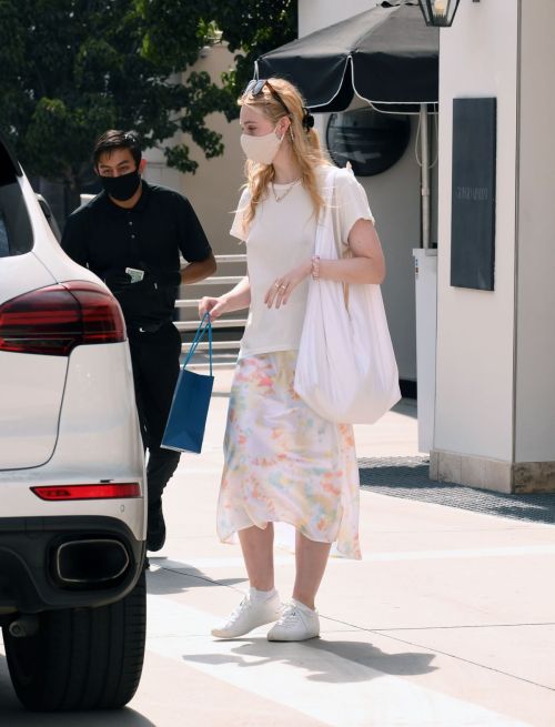 Elle Fanning Out Shopping in Los Angeles 2020/09/18 1