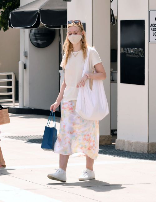 Elle Fanning Out Shopping in Los Angeles 2020/09/18 3