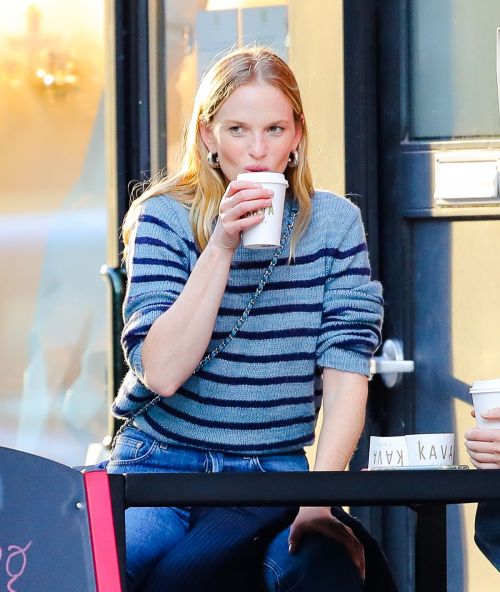 Anne Vyalitsyna Out for Coffee at The Kava in New York 2020/10/23 4