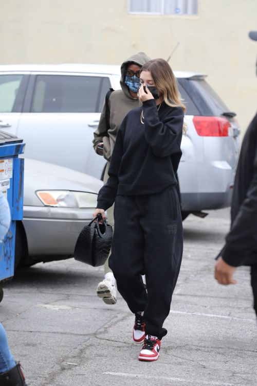 Hailey Rhode Bieber Arrives at a Spa in Los Angeles 2020/10/23 10