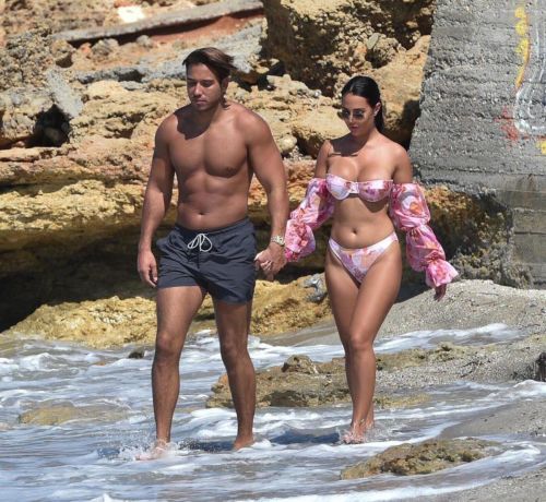Yazmin Oukhellou in Bikini and James Lock at a Beach in Cyprus 2020/10/24 4