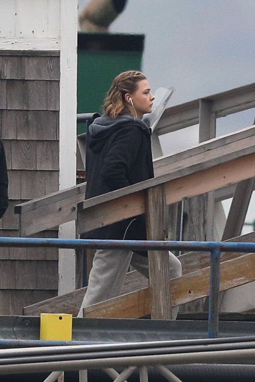 Chloe Grace Moretz During Filming in East Boston 2020/10/29 4