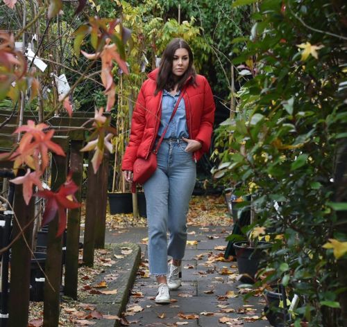 Imogen Thomas Buying Plants at a Garden Centre in London 2020/11/17 3