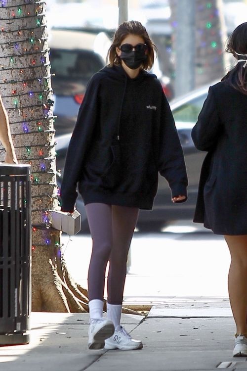 Kaia Jordan Gerber in Black Sweatshirt with Tights Out in Beverly Hills 2020/11/21 6