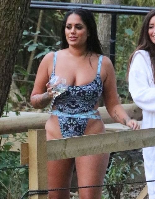 Malin Andersson in Swimsuit Celebrates Her 28th Birthday in West Sussex 2020/10/20 4