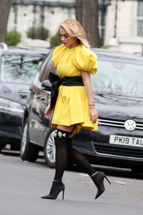 Rita Ora in Yellow Short Skirt Out and About in London 2020/11/23 12