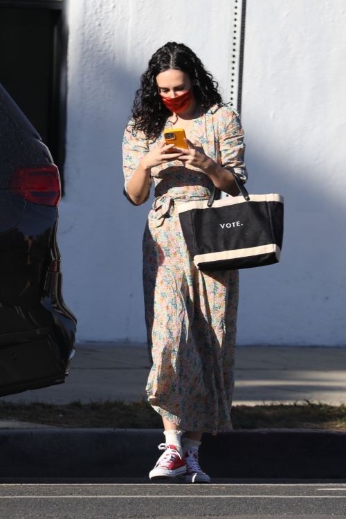 Rumer Willis Getting Her Nails Done in Los Angeles 2020/11/15 2