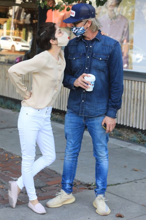 Selma Blair and David Lyons Out for Coffee in Los Angeles 2020/11/21 4