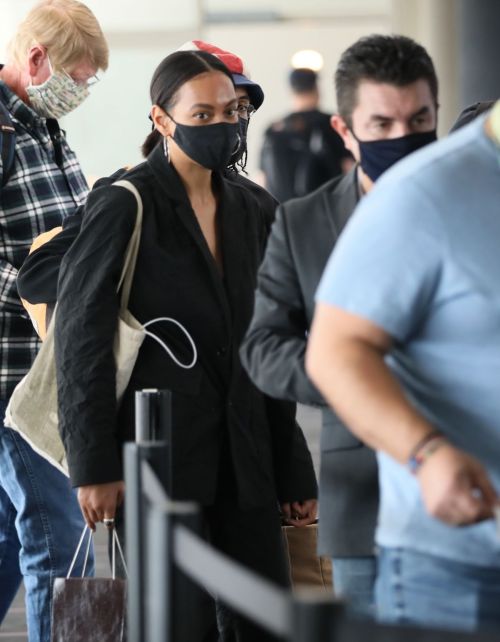 Solange Knowles at LAX Airport in Los Angeles 2020/11/22 3