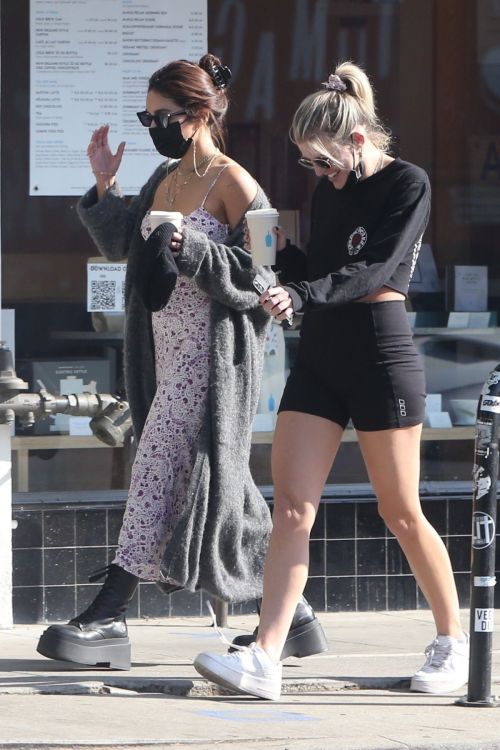 Vanessa Hudgens and GG Magree Out for Coffee in Los Feliz 2020/11/21 11