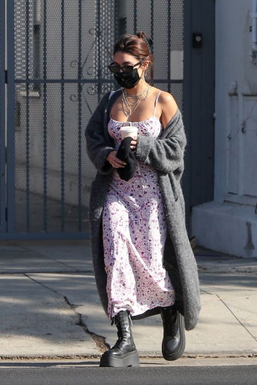 Vanessa Hudgens Out for Coffee in Los Feliz 2020/11/21 5