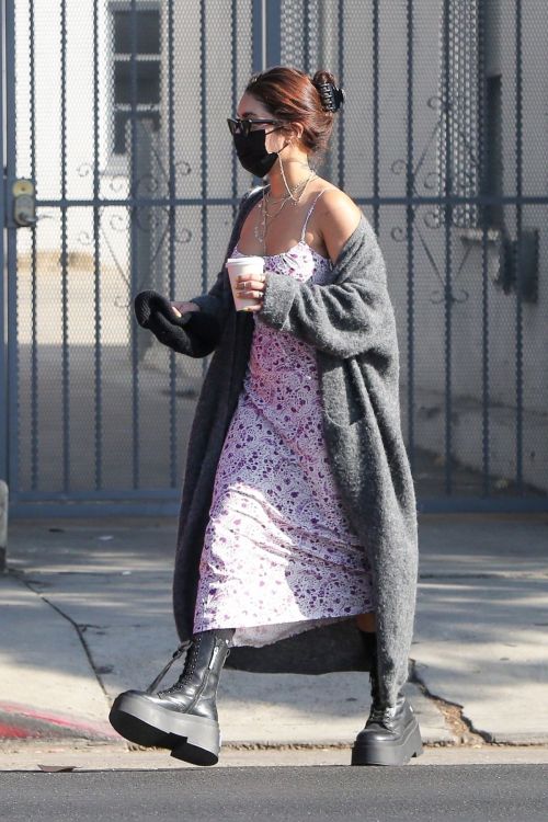 Vanessa Hudgens Out for Coffee in Los Feliz 2020/11/21 7