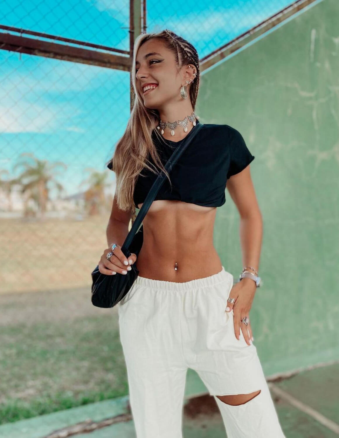 Angeles Watters in Show off her Abs in Short Top and White Pants Photos 12/03/2020