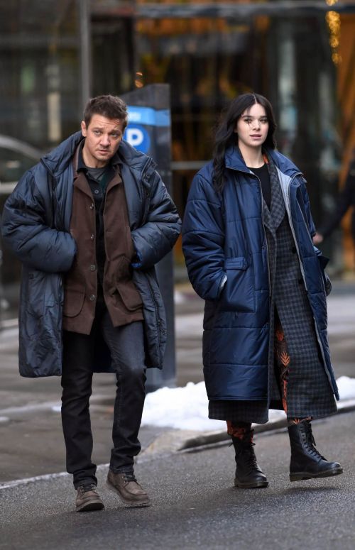 Hailee Steinfeld and Jeremy Renner on the Set of Hawkeye in New York 12/06/2020 7