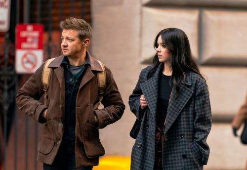 Hailee Steinfeld and Jeremy Renner on the Set of Hawkeye in New York 12/06/2020 10