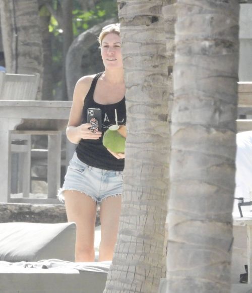 Hofit Golan in Denim Shorts on Vacation in Tulum 12/04/2020 2