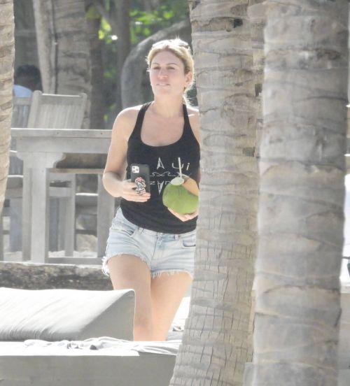 Hofit Golan in Denim Shorts on Vacation in Tulum 12/04/2020 3