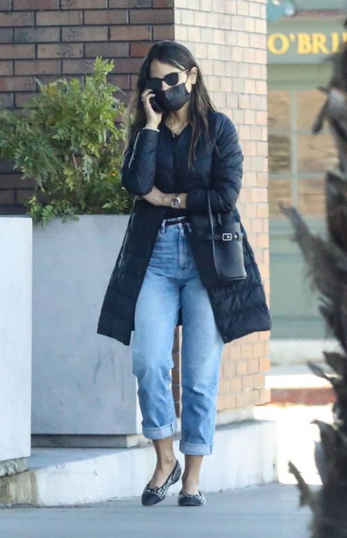 Jordana Brewster Out for Shopping at Trader Joe