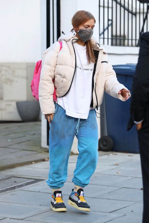 Maisie Smith Arrives at Strictly Come Dancing Rehearsals in London 11/26/2020 5