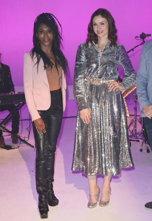 Sophie Ellis-Bextor, Sinitta and Tim Vincent on Rehearsals for New Years Day Worldwide TV Showcase 12/04/2020 5