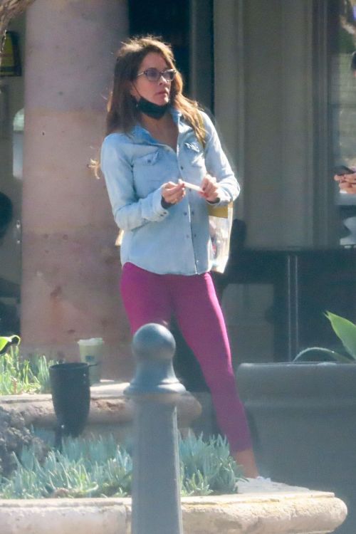 Brooke Burke in Denim Shirt with Tights Out and About in Malibu 02/11/2021 2