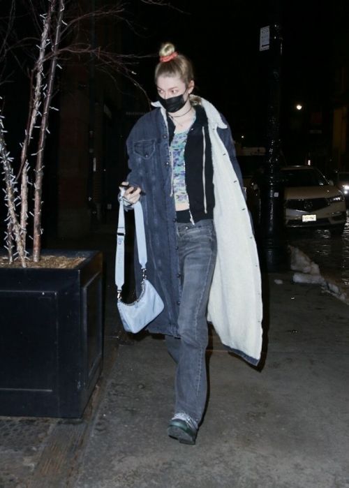 Hunter Schafer Arrives at Mercer Hotel in New York 02/10/2021 4