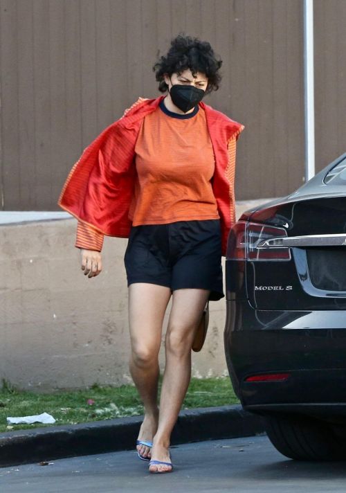 Alia Shawkat is Seen at a Gas Station in Los Feliz 03/24/2021 2