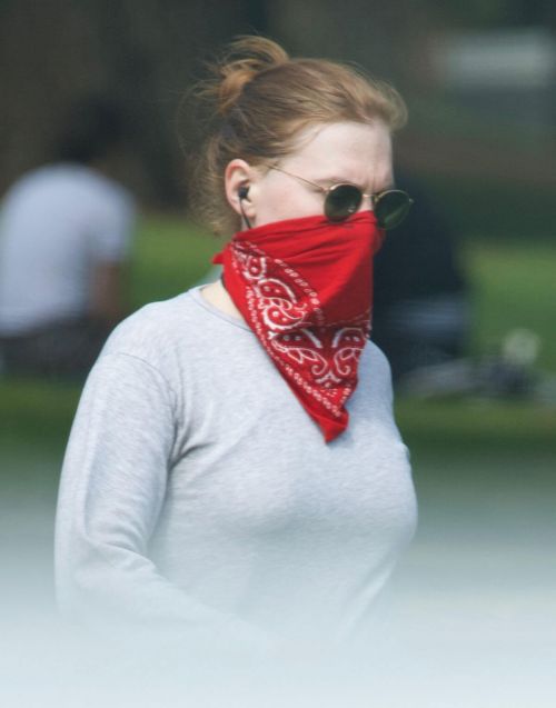 Amy Adams Steps Out at Griffith Park in Los Angeles 03/24/2021 6