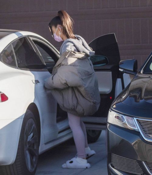 Ariana Grande Spotted at a Friend