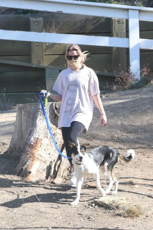 Ava Elizabeth Phillippe Steps Out Hiking with Her Dog in Brentwood 03/19/2021 2