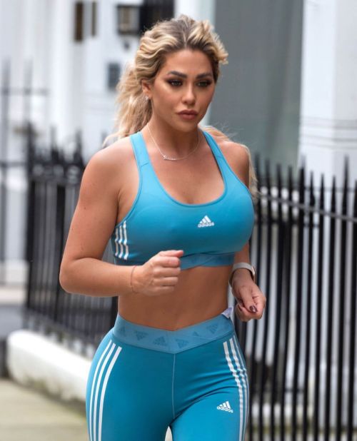 Bianca Gascoigne in Blue Crop Top and Tights as She Out for Jogging in London 02/24/2021 9