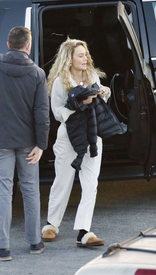Brie Larson Spotted on a Film Set in Los Angeles 03/09/2021 1